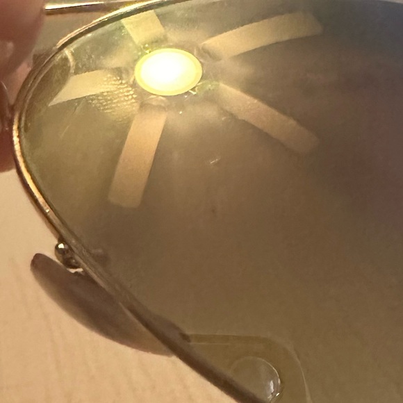 Ray Ban Gold aviators - Picture 4 of 5